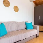 Potam\'Sea Bliss 38- Beach Front, Sun Beds & Parking
